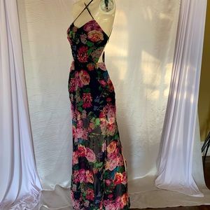 🥰Red & Black Floral Sundress.